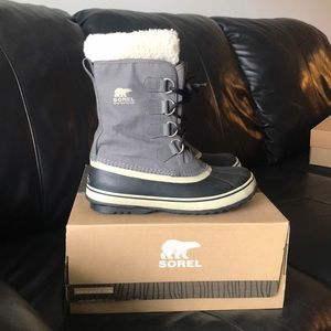 Adorable sorrel snow boots!